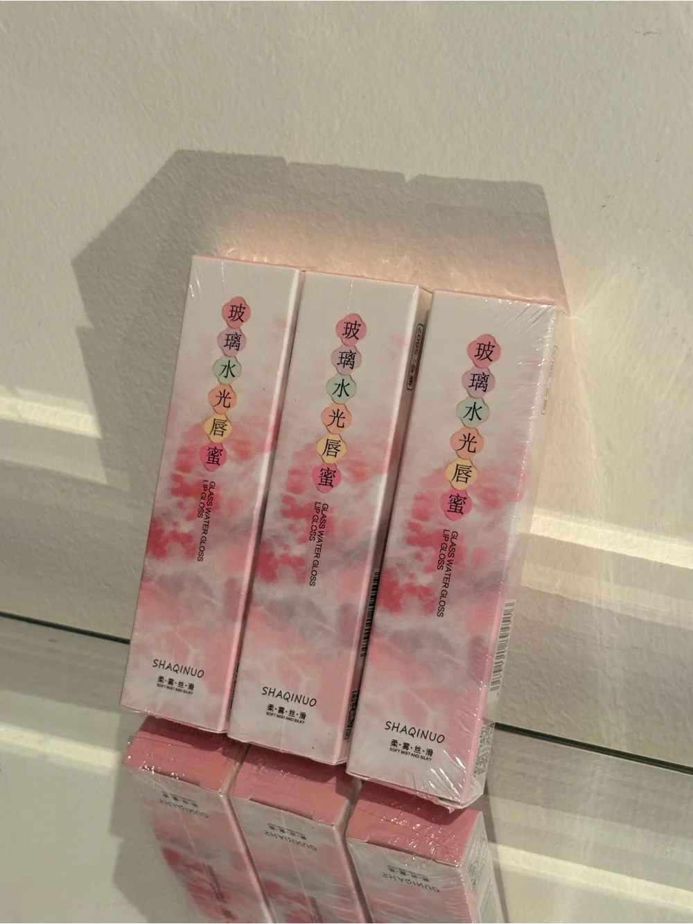 Glass Water Gloss bundle comes with 3